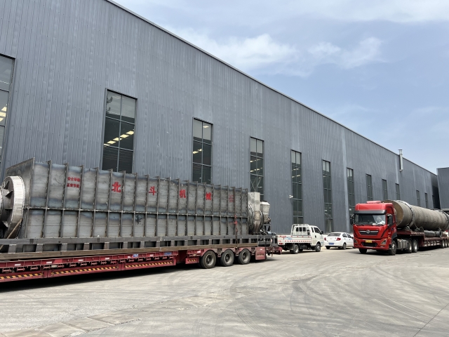 高產(chǎn)量烘干炭化生產(chǎn)線(xiàn)設(shè)備從源頭工廠發(fā)貨